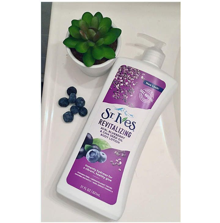 St. Ives Revitalising Acai Blueberry & Chia Seed Oil Mask 23ml - 1 Sheet