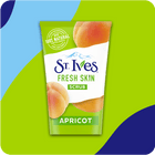 St. Ives Fresh Skin Invigorating Apricot Face Scrub 30ml