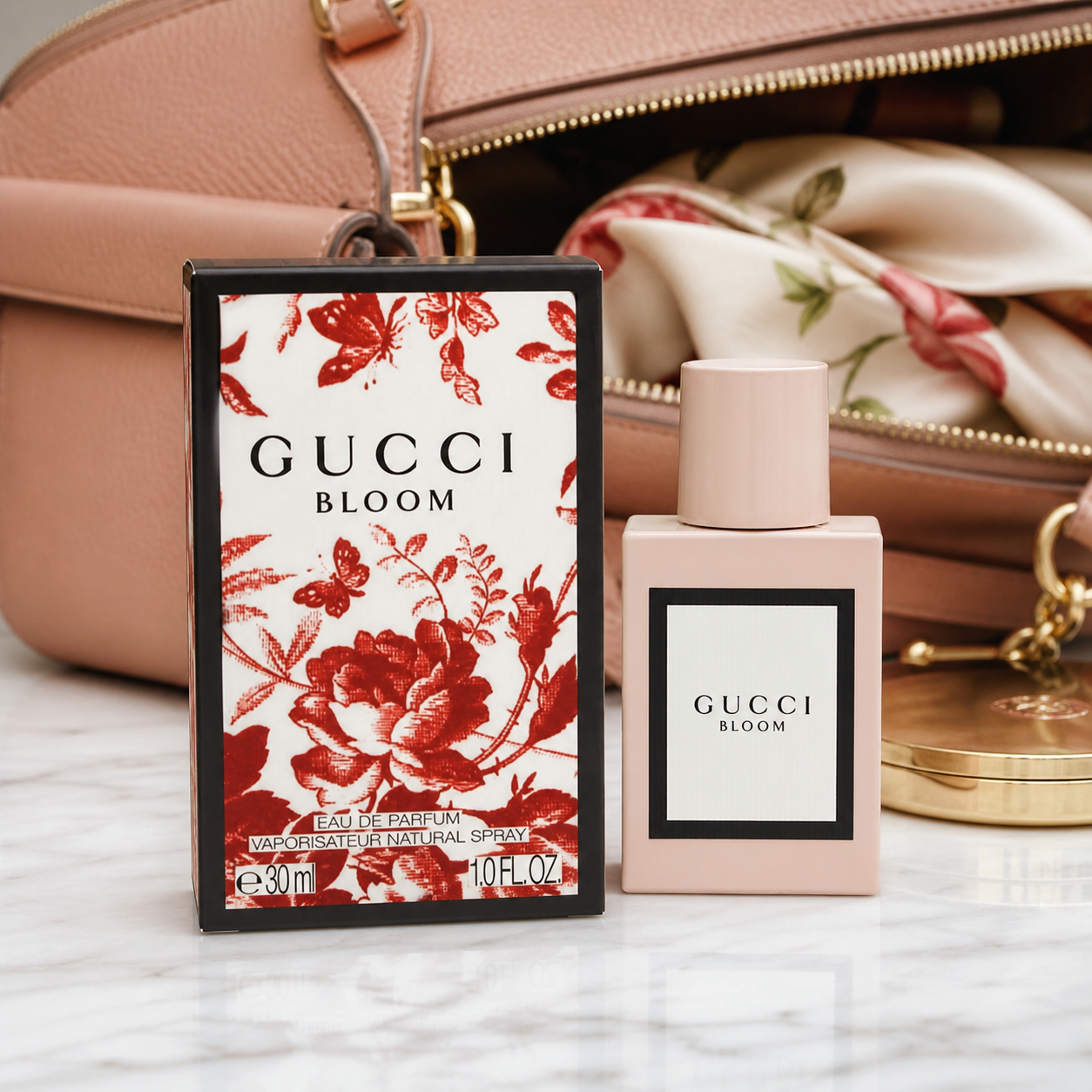 Gucci Bloom Eau de Parfum 30ml handbag lifestyle image