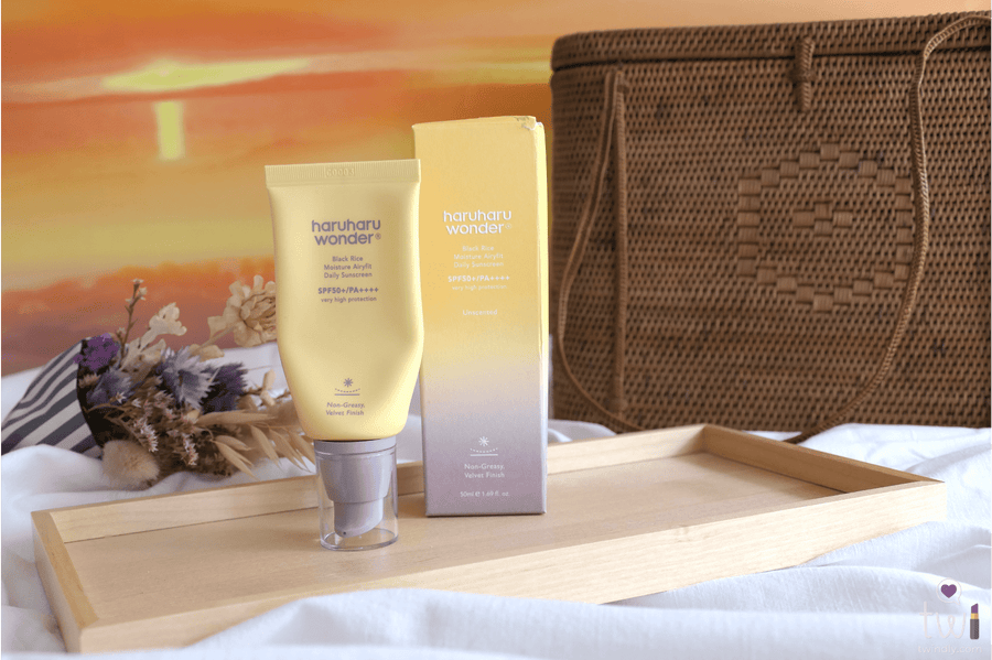 Haruharu Wonder Black Rice Moisture Airyfit Daily Sunscreen SPF50+/Pa++++ 50ml