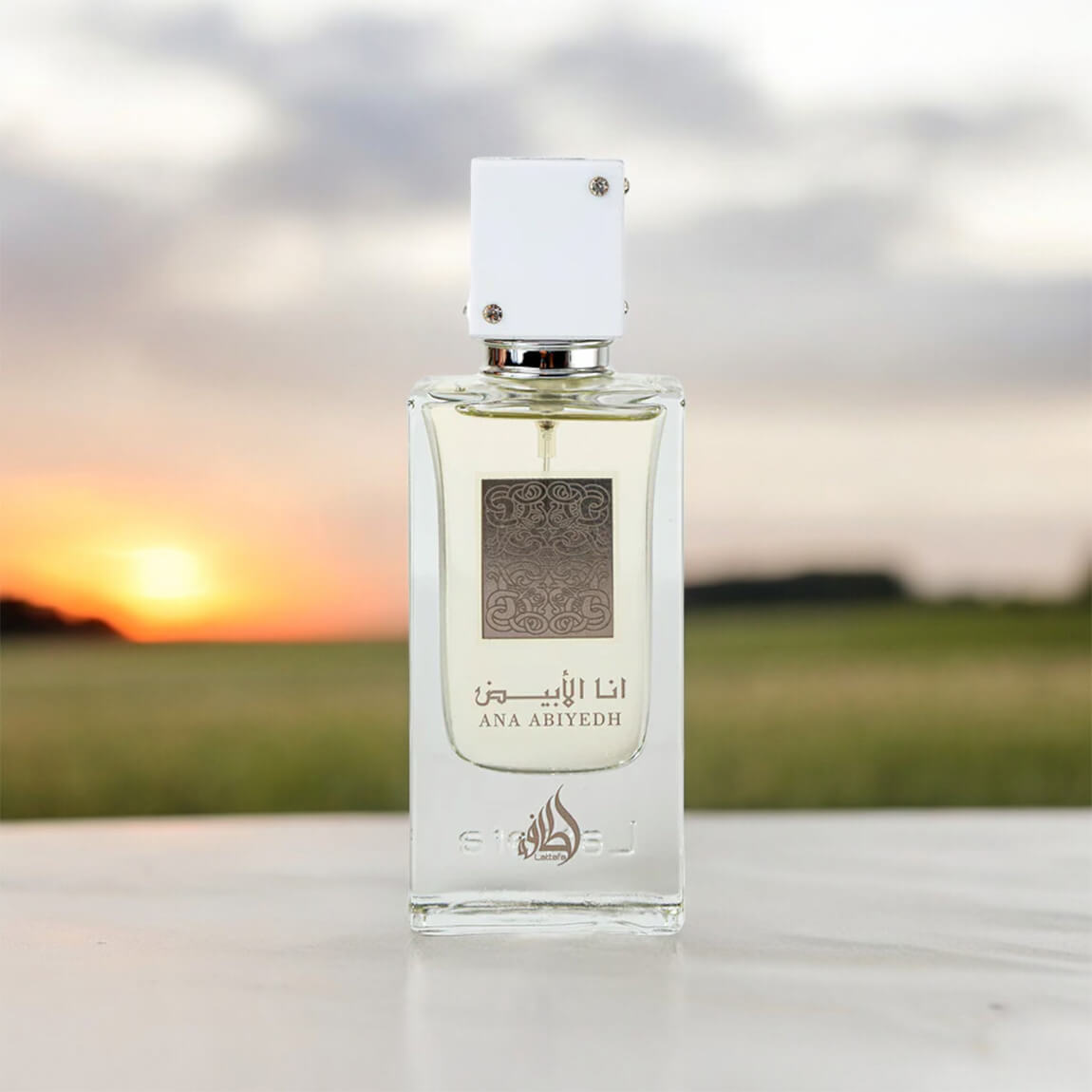 Lattafa Perfumes Ana Abiyedh Scarlet Eau de Parfum 60ml Spray